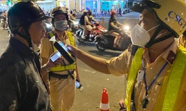 TPHCM: 2 lần vi phạm nồng độ cồn: 'Bạn mời khó từ chối quá'