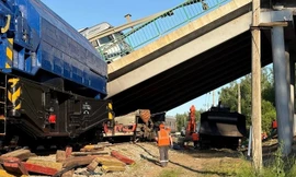 Hai cây cầu vùng biên giới nổ tung cách nhau vài giờ, Nga nói do hành vi phá hoại