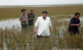 Ông Kim Jong-un thị sát vùng lũ lụt, chỉ trích các quan chức cấp cao 'vô trách nhiệm'