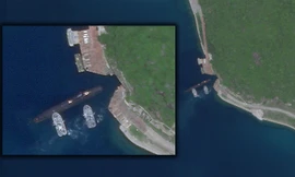 Cảnh tàu ngầm tiến vào đường hầm ở đảo Hải Nam. Ảnh: Planet Labs