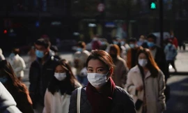 Trung Quốc lần đầu vượt mốc 1.000 ca COVID-19/ngày từ sau đợt dịch Vũ Hán