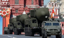 Tên lửa đạn đạo xuyên lục địa Yars RS-24 của Nga. Ảnh: Reuters