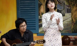 Cô gái 9X hát nhạc Trịnh trên nền guitar gây 'bão mạng'