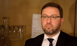 Đại sứ EU duy nhất không rời Kiev