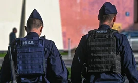 Ba Lan điều tra mảnh vỡ thiết bị quân sự có in 'chữ tiếng Nga'