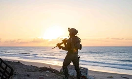 Tiết lộ lý do Mỹ trì hoãn bán súng trường tấn công cho Israel