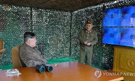 Chủ tịch Triều Tiên giám sát vụ thử rocket phóng loạt