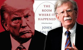 Ông Bolton (phải) hé lộ nhiều điều ít biết về Tổng thống Trump (trái) trong cuốn hồi kí về quãng thời gian làm việc tại Nhà Trắng.