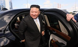 Điện Kremlin tiết lộ lý do tặng xe hơi cho Chủ tịch Triều Tiên 
