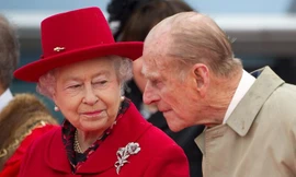 Hoàng tế Philip và Nữ hoàng Anh Elizabeth. Ảnh: Reuters