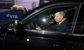 Tổng thống Nga Putin nói quan chức nhà nước nên sử dụng xe hơi nội địa