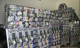 Truyền đơn của Triều Tiên được chuẩn bị thả xuống Hàn Quốc. Ảnh: Yonhap