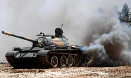 Tình báo Ukraine: Nga thiếu hụt xe tăng hiện đại, phải điều 'xe cổ' T-62 ra tiền tuyến