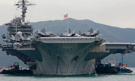 Tàu sân bay USS Kitty Hawk hồi năm 2008. Ảnh: Reuters