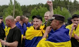 Chỉ huy Azov cáo buộc chính quyền Ukraine bỏ rơi tù binh trong cuộc trao đổi với Nga