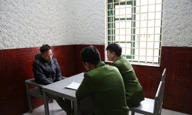 Đối tượng Hoan tại cơ quan công an (Ảnh:Công an cung cấp).