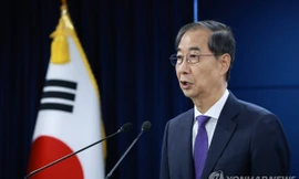 Quyền Tổng thống Hàn Quốc Han Duck-soo từ chức