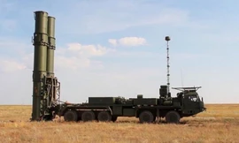 Hệ thống tên lửa phòng không S-500 của Nga. Ảnh: RIA Novosti