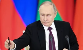 Tổng thống Putin thông qua sắc lệnh mới với người Ukraine ở Nga