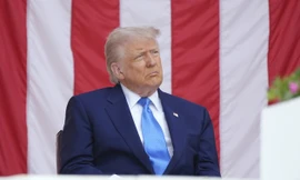 Mất kiên nhẫn, Tổng thống Trump lưỡng lự giữa trừng phạt và đàm phán với Nga