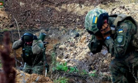 Binh sĩ Ukraine thất vọng với vũ khí lỗi thời của Ý