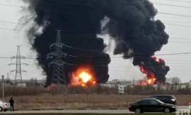 Xung đột Nga - Ukraine ngày 25/1: Cháy lớn tại kho dầu Nga, nhân chứng nói nhìn thấy máy bay không người lái