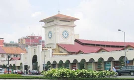 Thành phố bốn thập niên