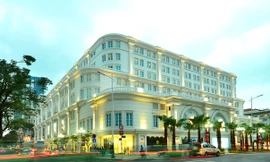 Vingroup bán Vincom Center A giá 470 triệu USD