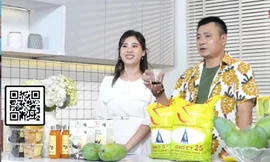 'Táo thoát nước' Tự Long livestream bán xoài, hát một câu khách đặt 10 thùng