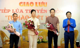 Thi đua tự hào tiến bước dưới cờ Đảng