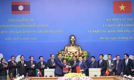 Ký kết triển khai dự án Trung tâm đào tạo, bồi dưỡng thanh thiếu niên Lào - Việt