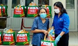 Những Túi quà an sinh được T.Ư Đoàn kêu gọi cộng đồng chung tay ủng hộ để được trao cho 1 triệu người