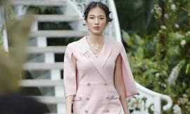 Chủ hiệu thời trang 9X làm người mẫu