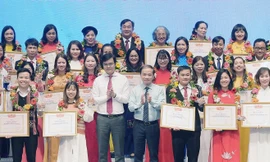 Tuyên dương 58 giáo viên vùng khó trong chương trình Chia sẻ cùng thầy cô năm 2023