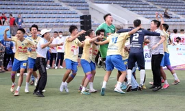 Tìm ra đội vô địch bóng đá nam Thanh niên công nhân sau màn luân lưu 'nghẹt thở'