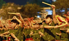 Cận cảnh 800 trống diễn tấu 'bản hùng ca toàn thắng' chào mừng ngày thống nhất đất nước