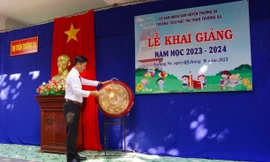 Hồ hởi ngày tựu trường trên huyện đảo Trường Sa