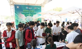 'Cơn mưa voucher, nhanh tay chọn quà' trước giờ khai mạc Ngày Thẻ Việt Nam 2024 - Sóng Festival