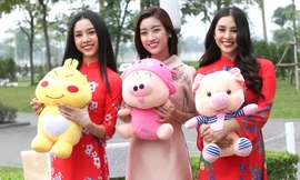 Hoa hậu Mỹ Linh, Tiểu Vy rạng rỡ trong Chủ nhật Đỏ tại Thái Nguyên