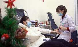 Bạn trẻ chung tay 'Thắp sáng đêm Noel' hiến máu vì bệnh nhi