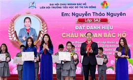Tuyên dương 95 đội viên tiêu biểu tại Đại hội điểm Cháu ngoan Bác Hồ