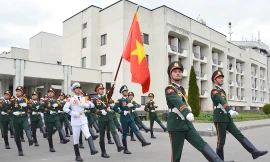 Đại tướng Phan Văn Giang khích lệ quân nhân tham gia duyệt binh tại Liên bang Nga