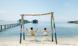 Ngắm bộ ảnh đậm chất ngôn tình của cặp đôi 9X mê dịch chuyển