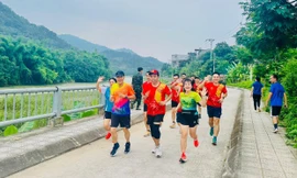 Thanh niên sải bước gây quỹ xây nhà văn hóa cộng đồng tặng đồng bào Giáy