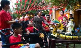 Thanh niên khuyết tật lan tỏa tinh thần 30/4 mừng đại lễ