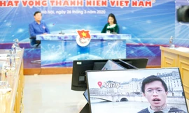 Bí thư thứ nhất T.Ư Đoàn Lê Quốc Phong trao đổi với các đại biểu tại chương trình đối thoại trực tuyến. Ảnh: Như Ý