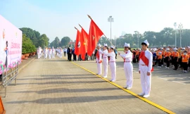 344 đại biểu Đại hội Cháu ngoan Bác Hồ toàn quốc lần thứ IX báo công dâng Bác