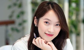 Thành tích đáng nể của 'hot girl 7 thứ tiếng' thay MC Diệp Chi dẫn Đường lên đỉnh Olympia