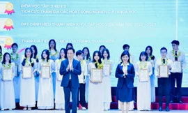 Đoàn Khối Các cơ quan Trung ương tuyên dương 52 Sinh viên 5 tốt