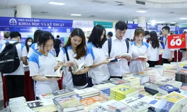 Thứ trưởng Bộ KH&CN: Cần đọc sách nhiều hơn để giúp cuộc sống của mình tốt hơn